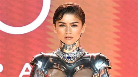 Zendaya Shows Off Bare Butt, Breasts at Dune 2 Premiere.